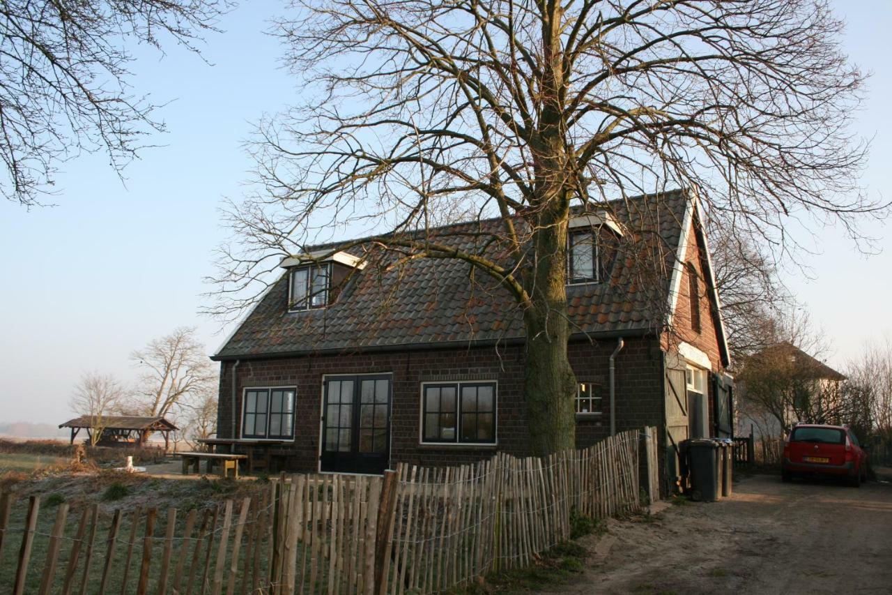 Unique Place On The River Waal Heerewaarden エクステリア 写真